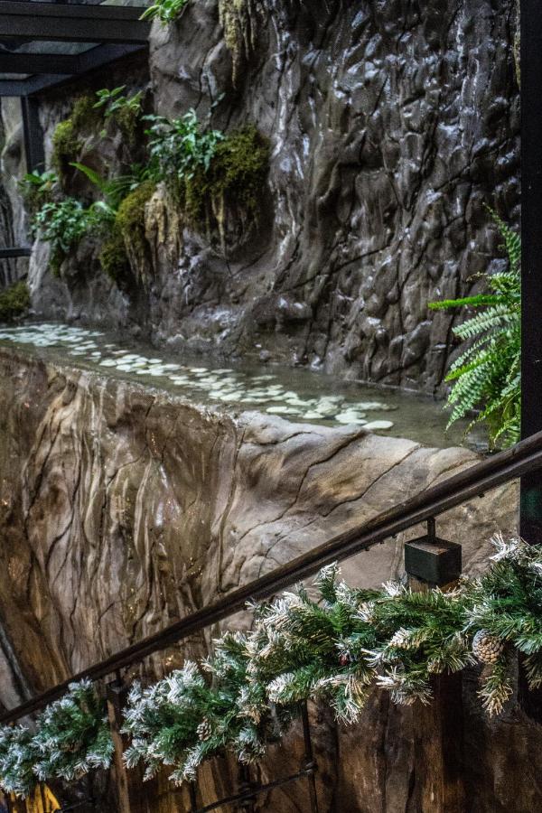 BG Palace Hotel Tiflis Exterior foto
